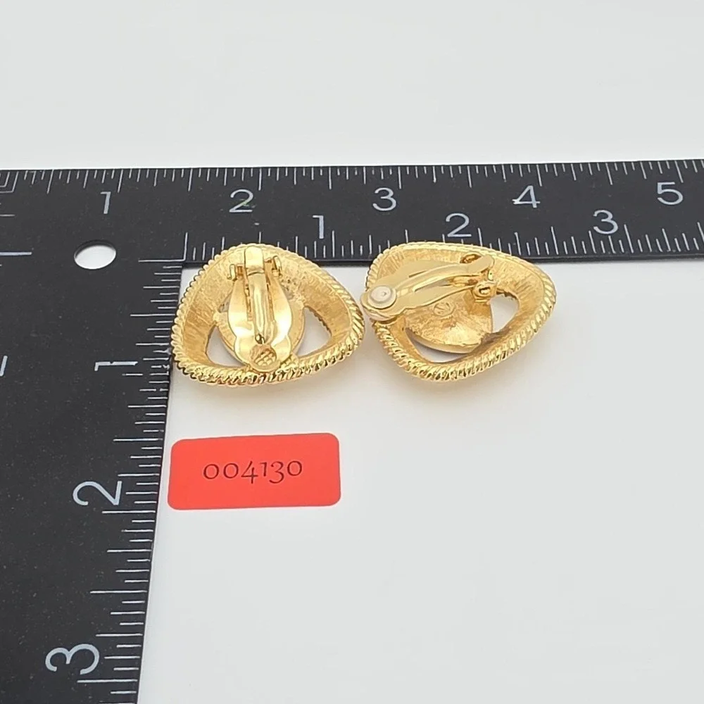 Vtg Signed SWAROVSKI Triangular Earrings Clip-On Amethyst Crystal 18k Gold Plate - Picture 14 of 14